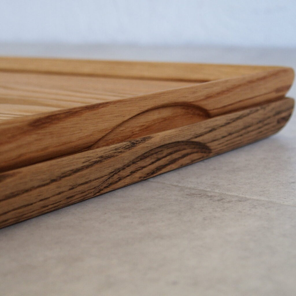 キグラシ家具工房の卓上膳
手掛け部分